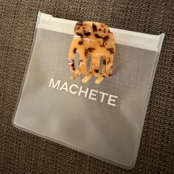 Machete Accessories - Machete Tortoise Hair Mini Claw Clip in Blush New